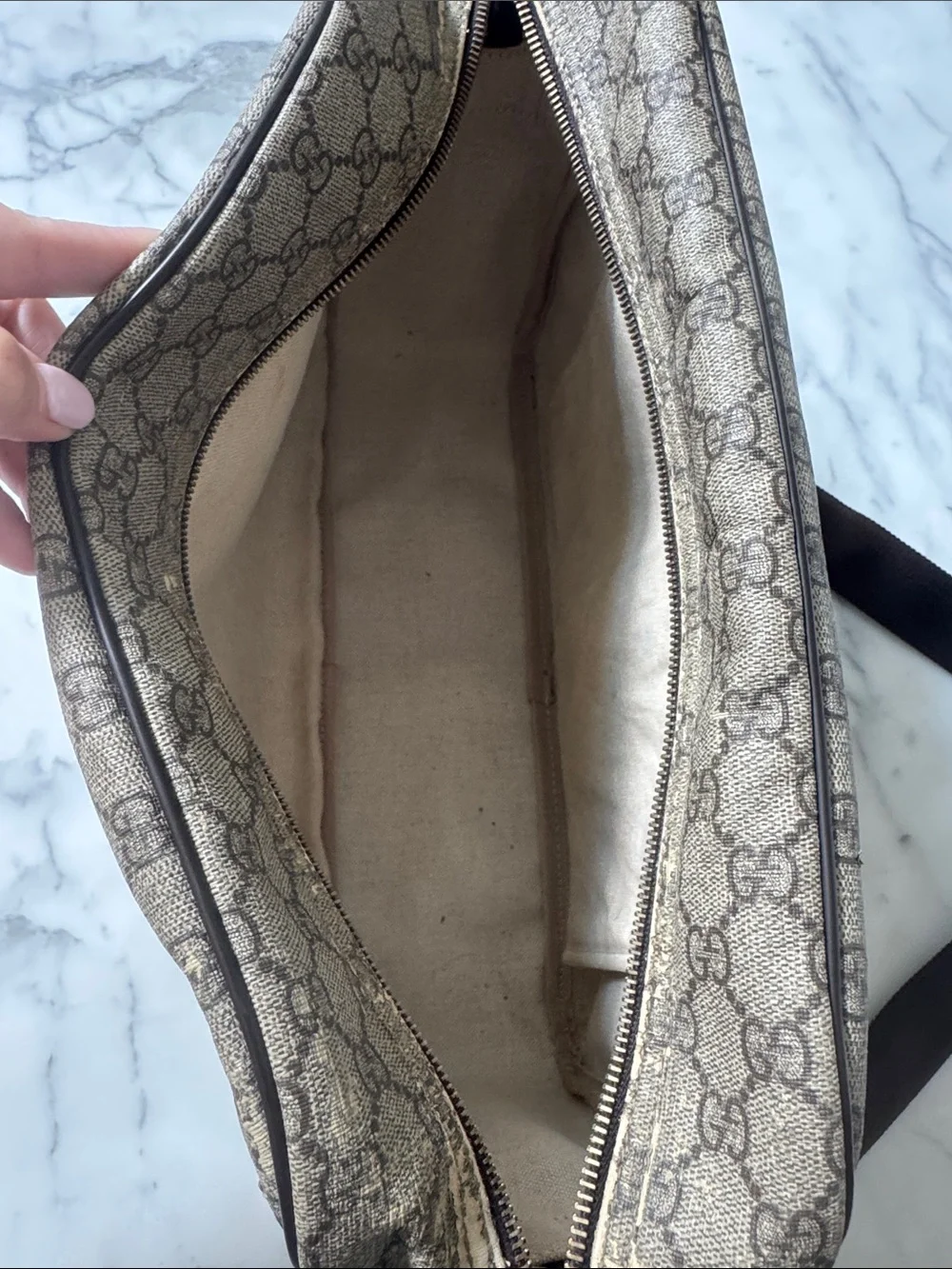 Gucci Supreme Canvas Messenger Bag